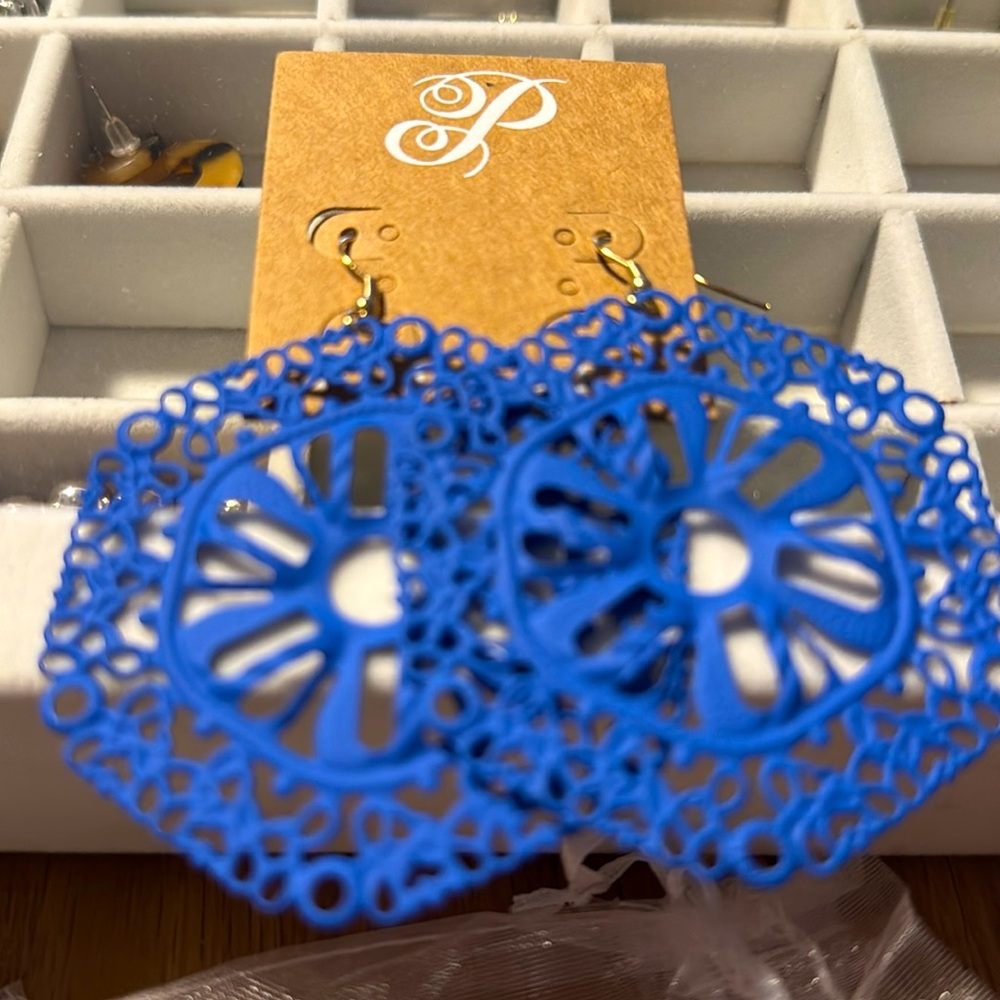 Plunder Design Gianna Filigree Earrings. Super light weight